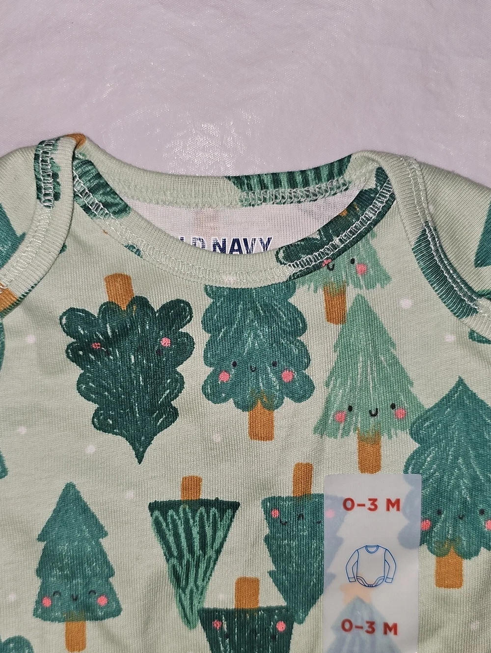 Old Navy Green Christmas Trees Long-Sleeve Bodysuit for Baby 0-3 Months New